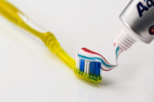 Dentifrice pour enfants : comment bien le choisir selon l’âge ?