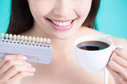 Boissons susceptibles de colorer les dents, dont le café et le vin